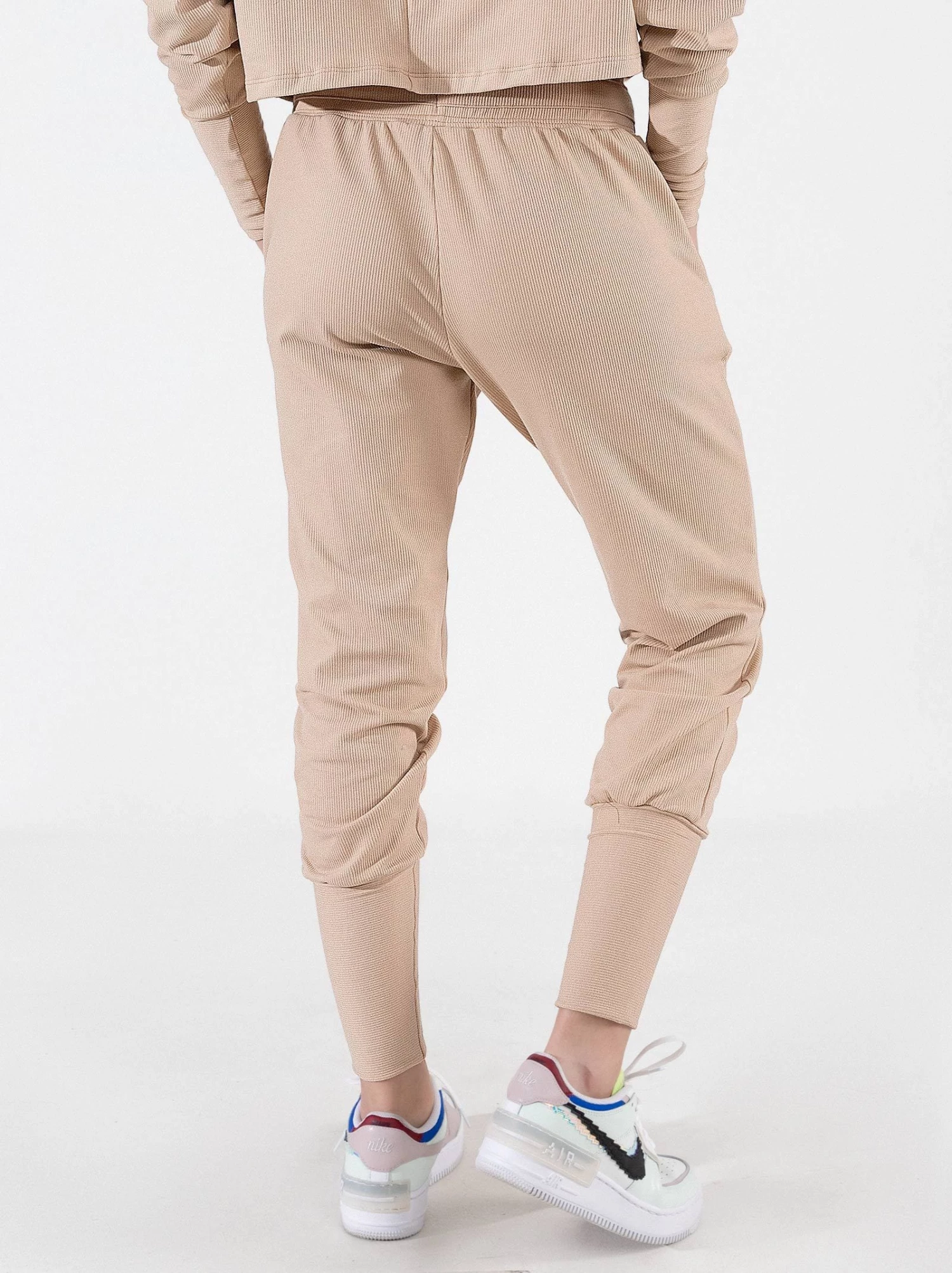 ONEONESWIMWEAR STYLE Sweatpant Sand 4 ONEONESWIMWEAR STYLE Sweatpant Sand