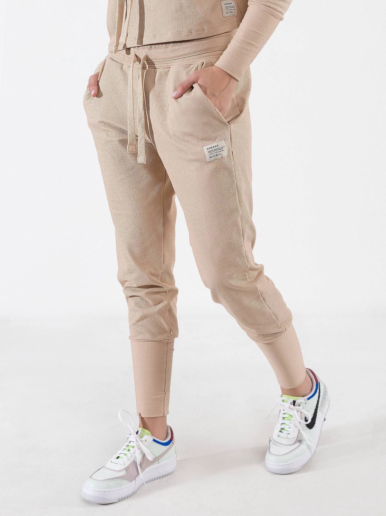 ONEONESWIMWEAR STYLE Sweatpant Sand 3 ONEONESWIMWEAR STYLE Sweatpant Sand